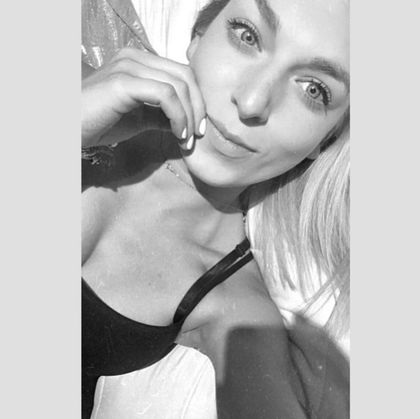 theblueeyestraveler OnlyFans picture