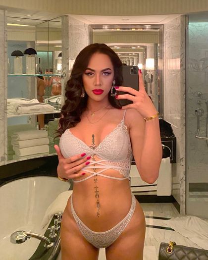 celinegoddesss OnlyFans picture
