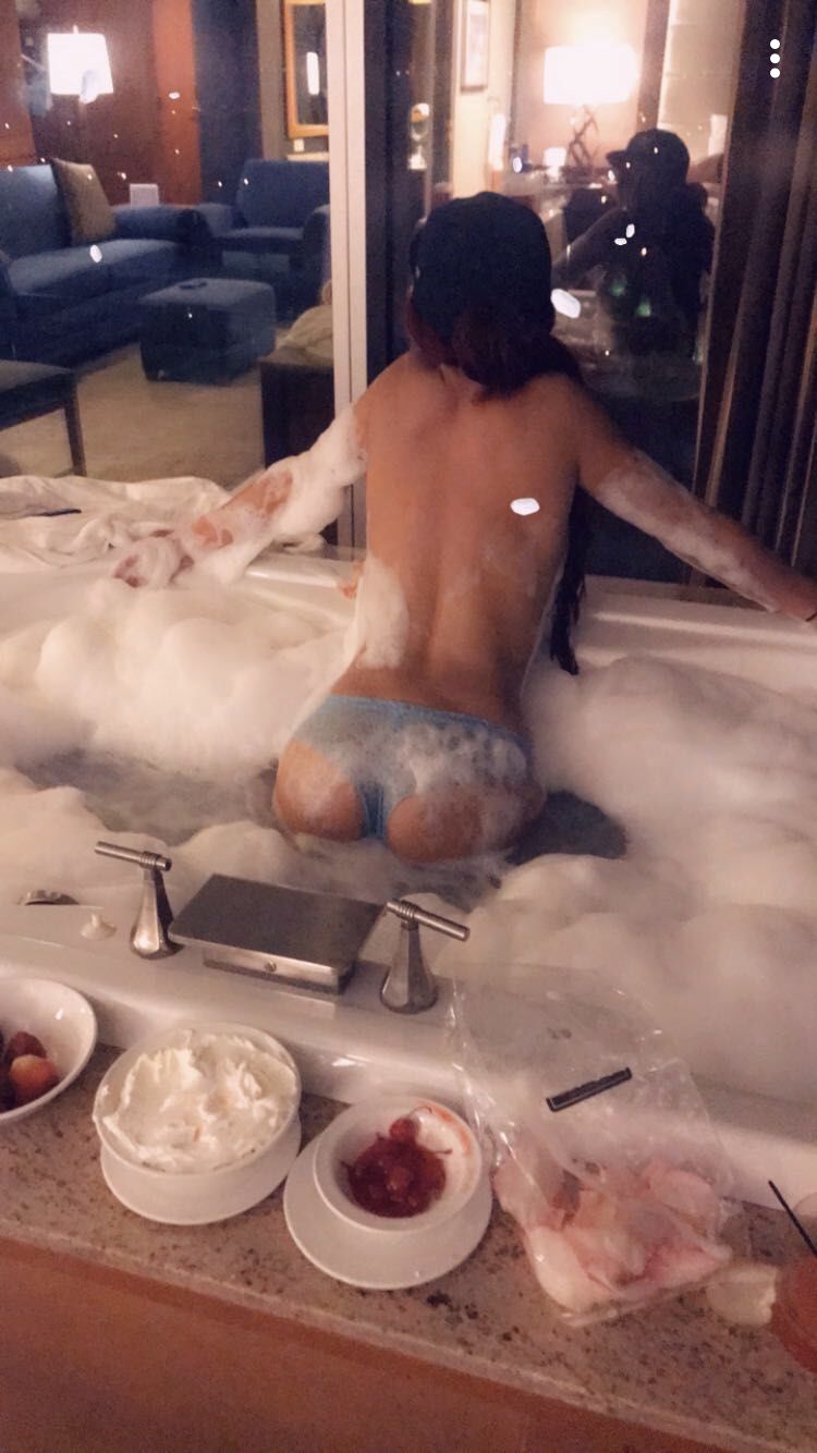 adrianabaexxx OnlyFans profile picture