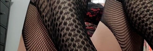 thighhighwife OnlyFans profile picture