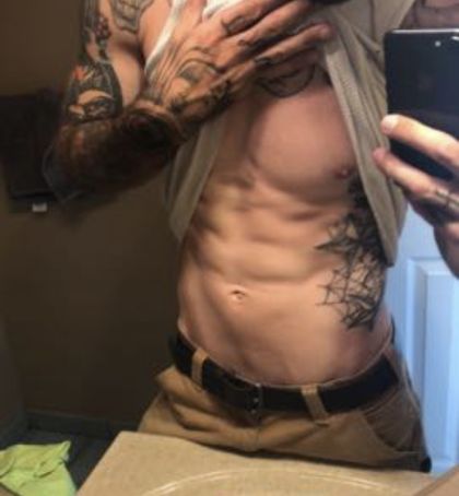boston2612 OnlyFans picture
