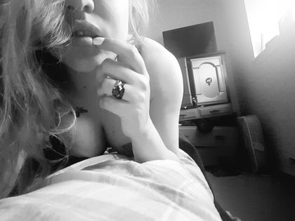 iris528 OnlyFans picture