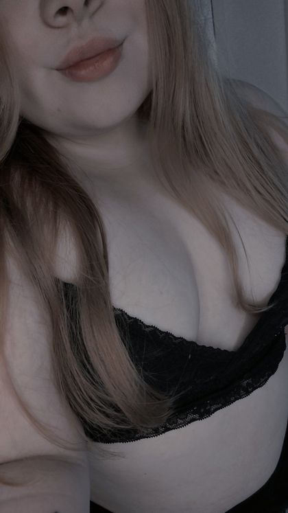 littleswany OnlyFans picture