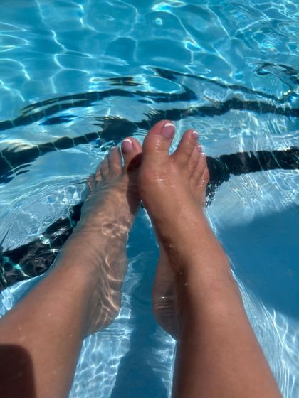justachickwithnicefeet OnlyFans picture