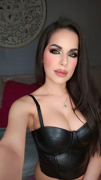 laureana OnlyFans picture