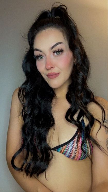somerandomgurl3 OnlyFans picture
