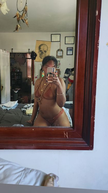 urearthqueen OnlyFans picture