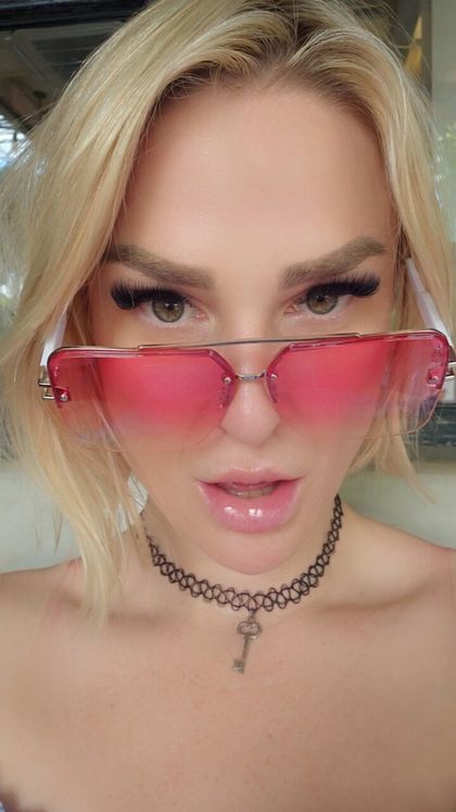 annaivky OnlyFans picture