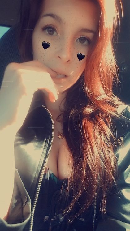 abeillerose23 OnlyFans picture