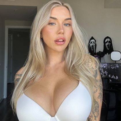 caserenny OnlyFans picture