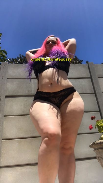 plentyofwhitepussyfree OnlyFans picture