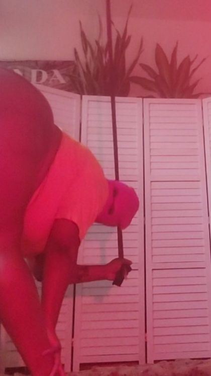 cupcake_cheeks_98 OnlyFans picture