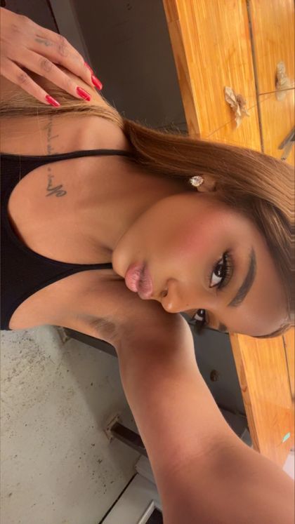 theerealhoneyyy1 OnlyFans picture