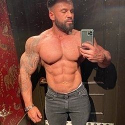 b1gbear69 OnlyFans picture