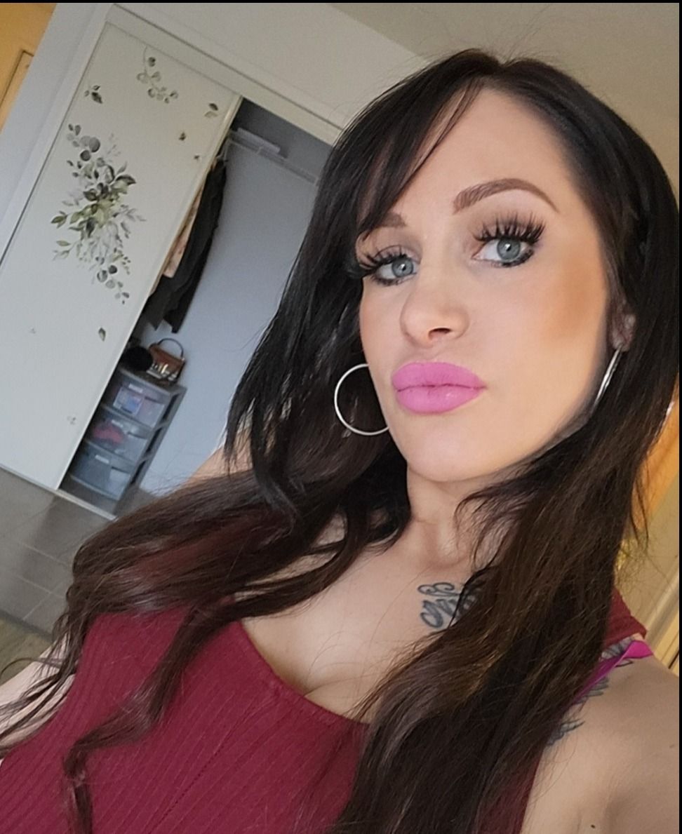 submissive-bitch OnlyFans profile picture