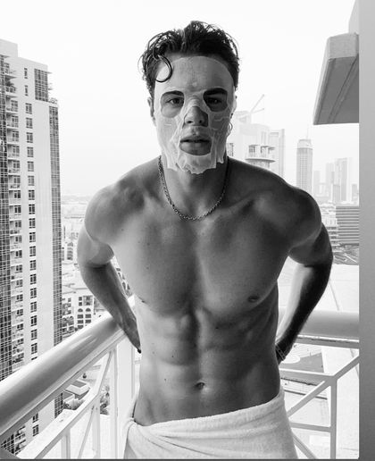 frenzou OnlyFans picture