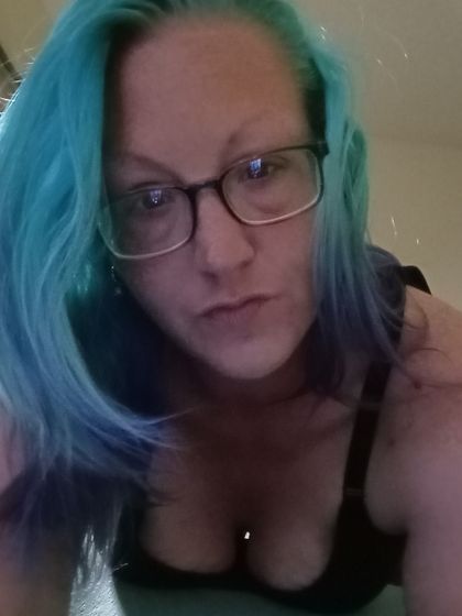 huesofarms OnlyFans picture