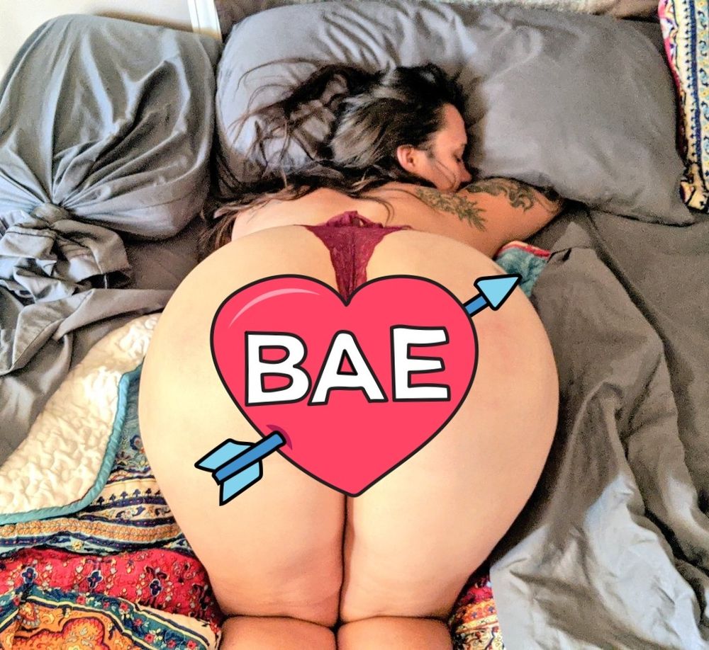 slimthiccwife OnlyFans profile picture