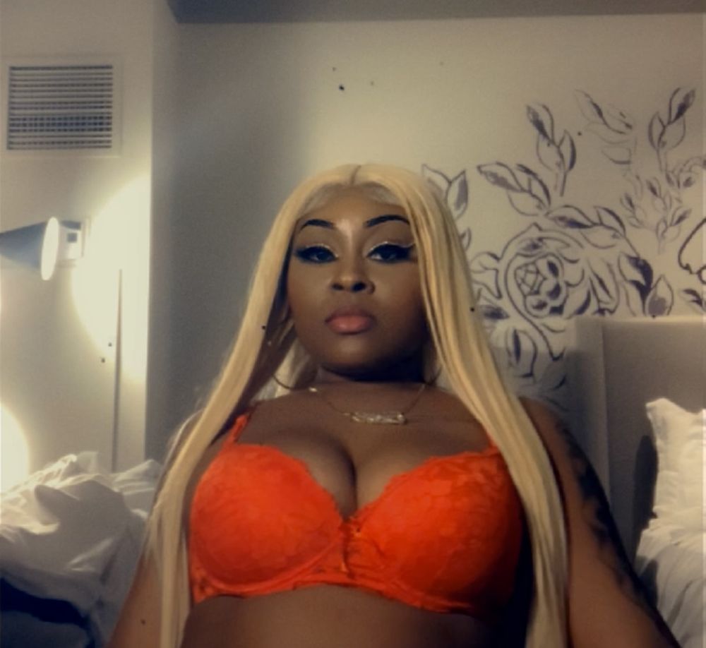 sexyforeign23 OnlyFans profile picture