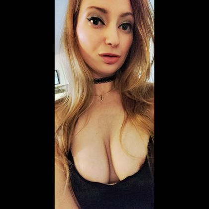 curiously_withdrawn OnlyFans picture