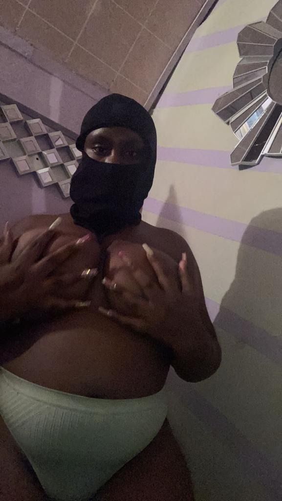 maskedcouplexxxxx OnlyFans profile picture