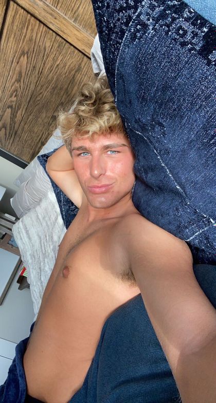 seccollegeboy OnlyFans picture