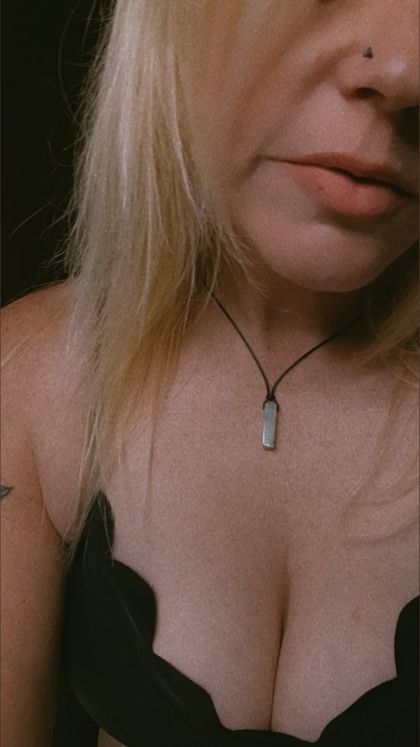 xrosexmariex OnlyFans picture