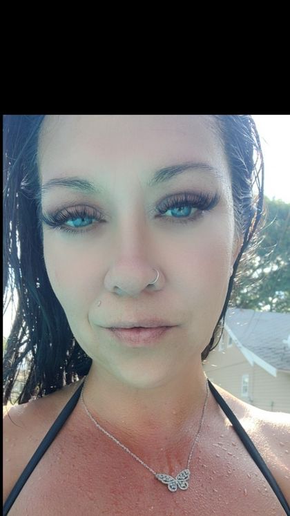 lonelygirljules OnlyFans picture
