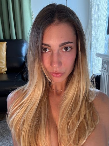 nikolsynn OnlyFans picture