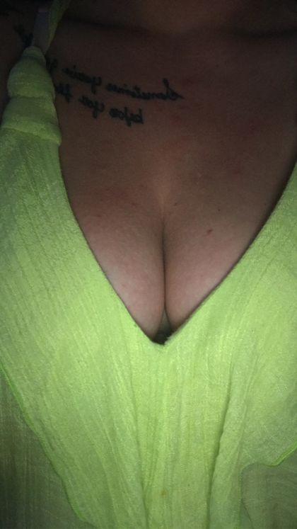 adelleeemarie574 OnlyFans picture
