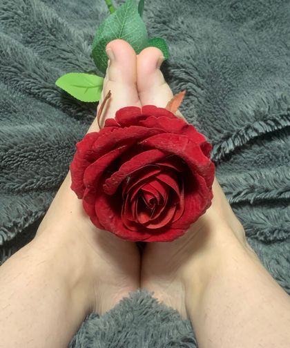 feetfamous7 OnlyFans picture