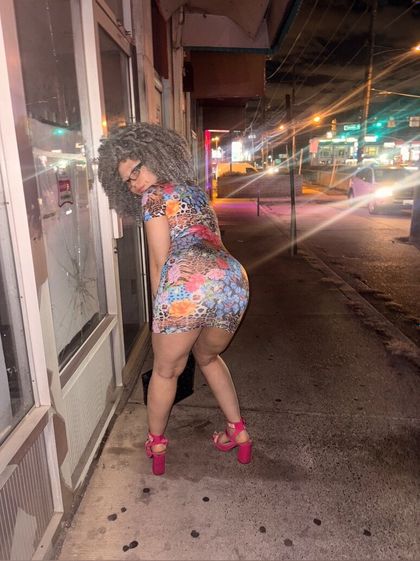 lovelygin OnlyFans picture