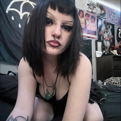 zzombbie OnlyFans picture