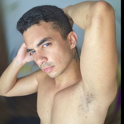 c.james OnlyFans picture