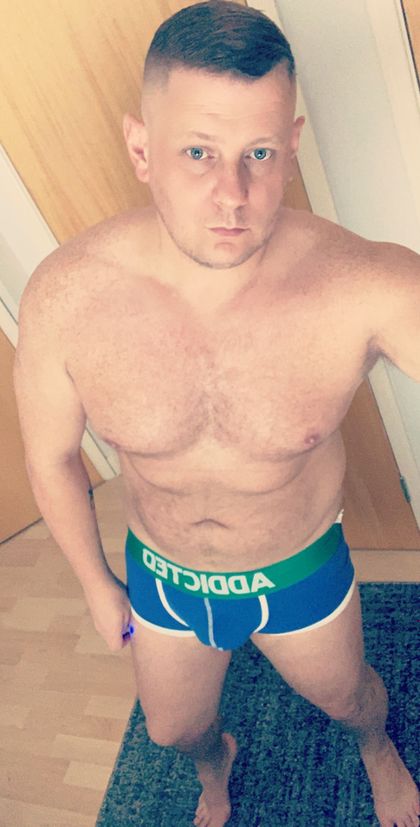 gavin336 OnlyFans picture