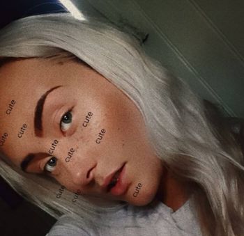 𝕶𝖎𝖓𝖐𝖞 𝕭𝖑𝖔𝖓𝖉𝖊