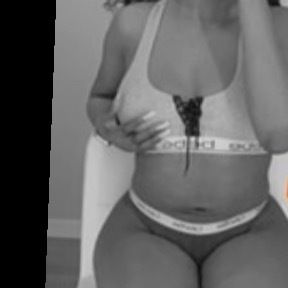 riade OnlyFans profile picture