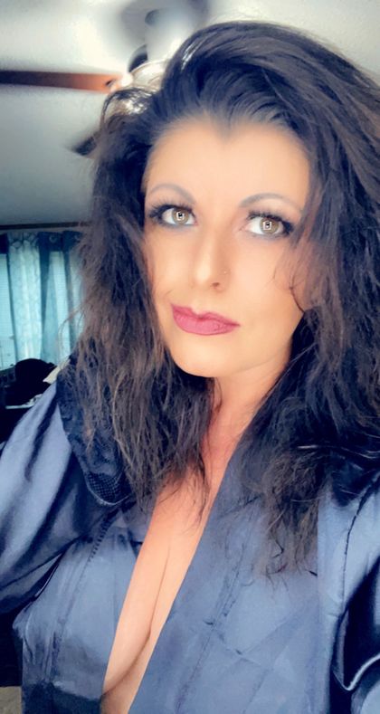 theonlyleslie OnlyFans picture