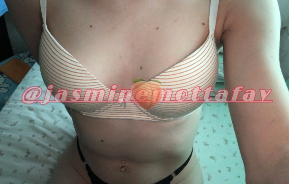 jasminemottafav OnlyFans profile picture