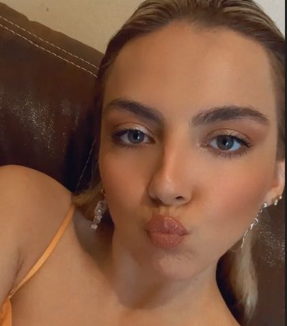 anniebony OnlyFans picture