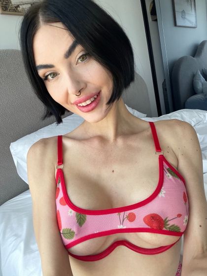 zoinksvalarie OnlyFans picture