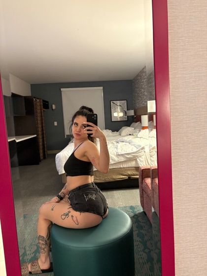 ariiiaaaa OnlyFans picture