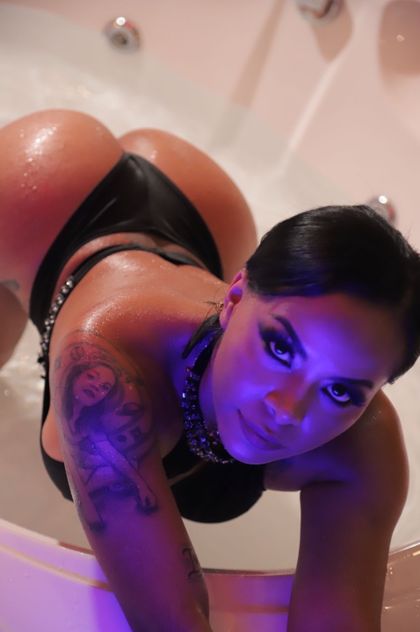 aleziamujica1798 OnlyFans picture