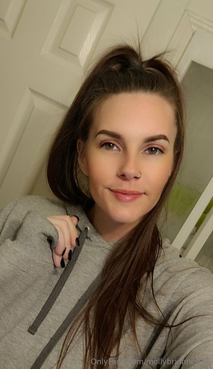 mollybrianne420 OnlyFans picture