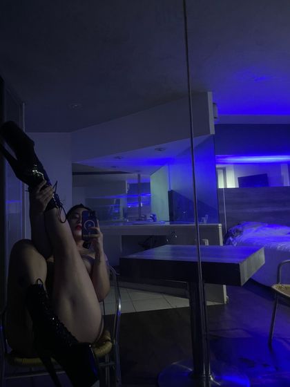 adaragarcia OnlyFans picture