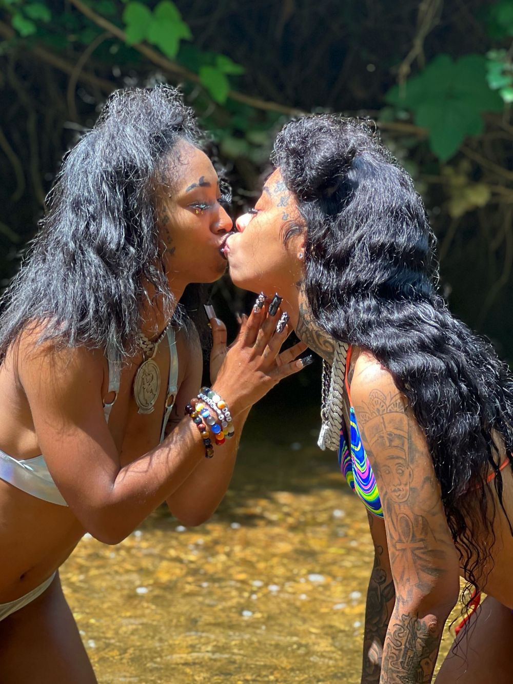 lesbifreaky OnlyFans - Free Trial - Photos - Socials | FansMetrics.com