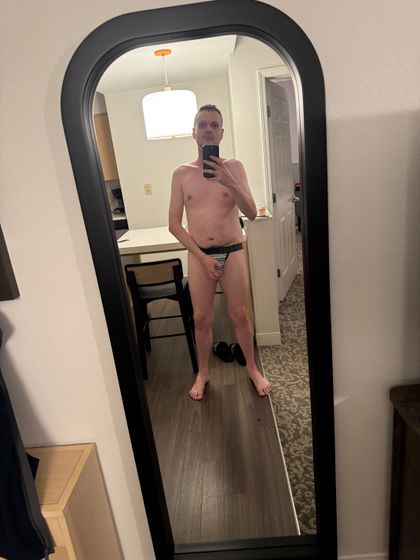 theaveragegayguy OnlyFans picture