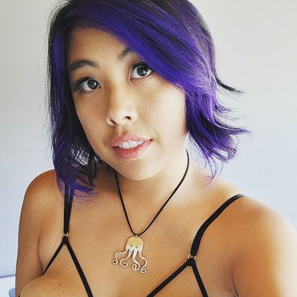 violetdquartz OnlyFans picture