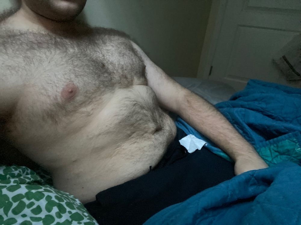 greensweatpant OnlyFans profile picture