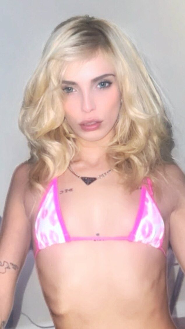 miamoreni OnlyFans profile picture